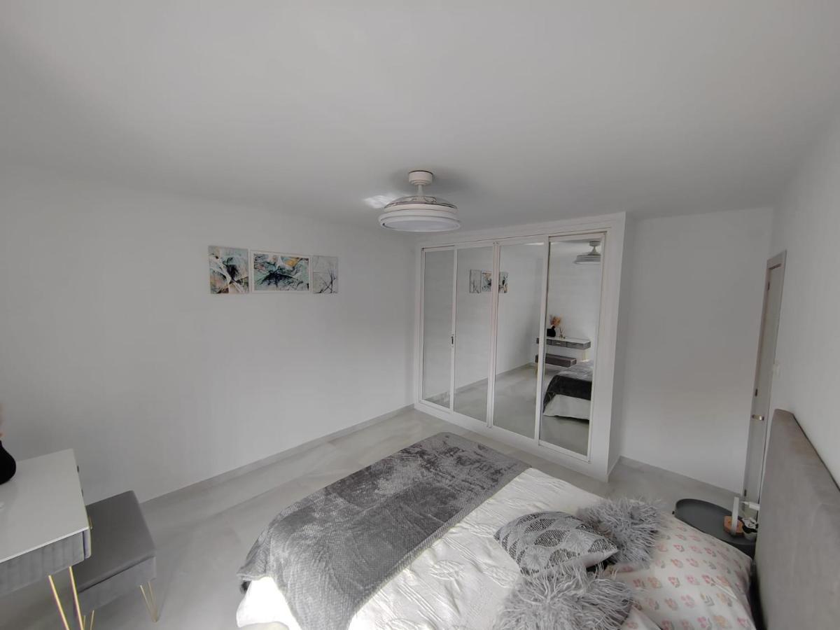 Apartamento La Torre,200M Hasta La Playa Benalmádena Exterior foto